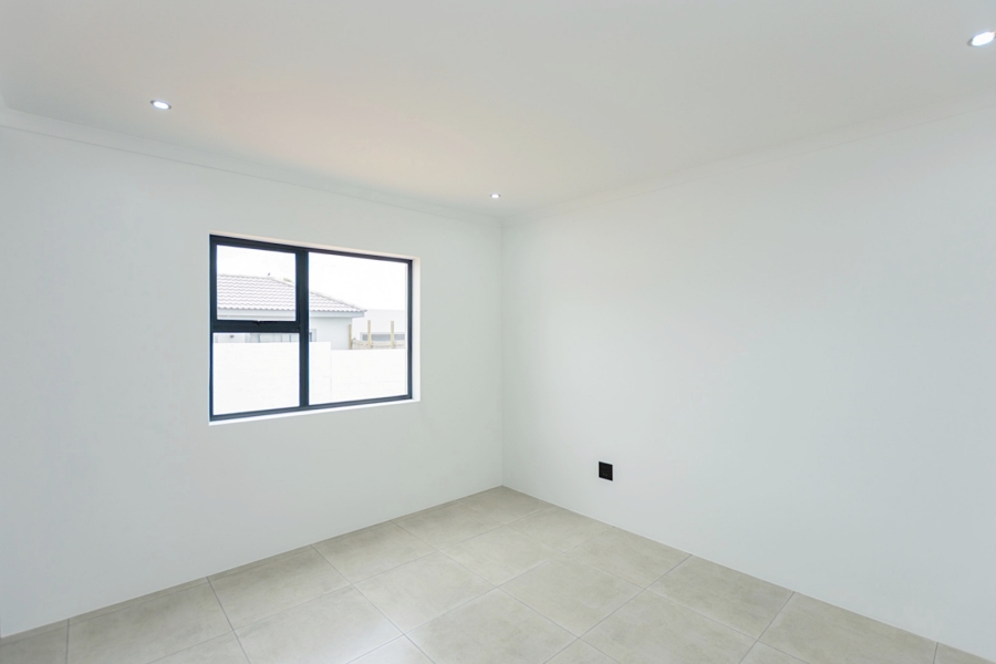 3 Bedroom Property for Sale in Myburgh Park Western Cape